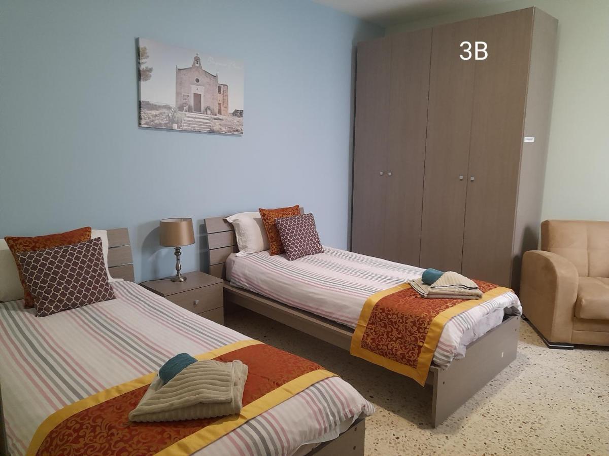 Seabreeze Holiday Guestrooms Сент-Полс-Бей Экстерьер фото
