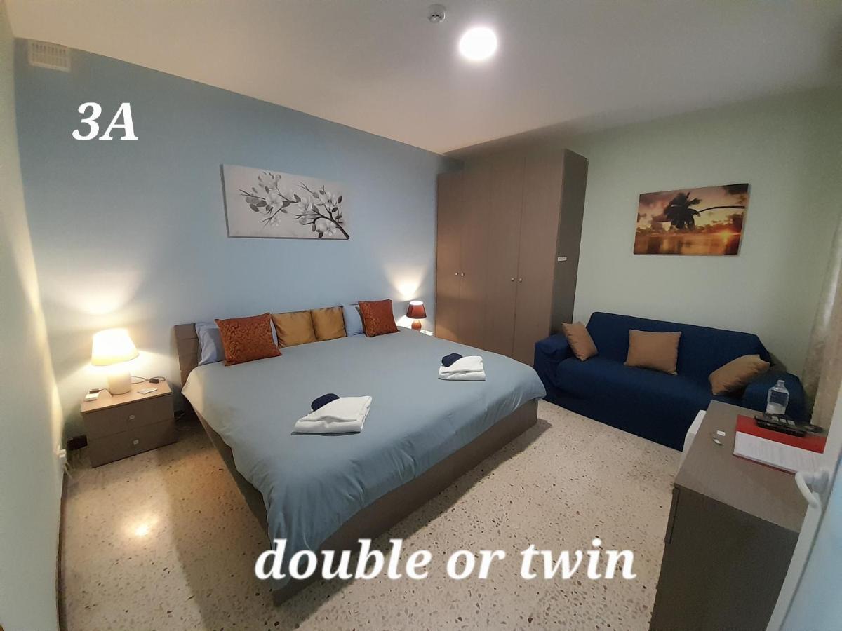 Seabreeze Holiday Guestrooms Сент-Полс-Бей Экстерьер фото